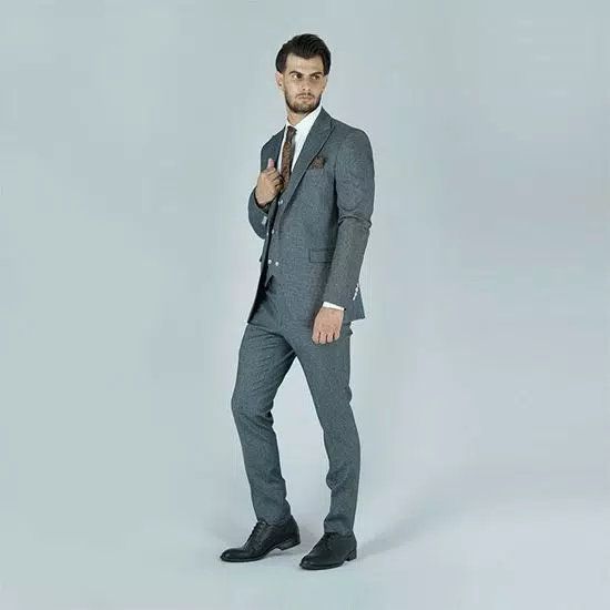 کت و شلوار مردانه سوزنی زمینه نقره ای